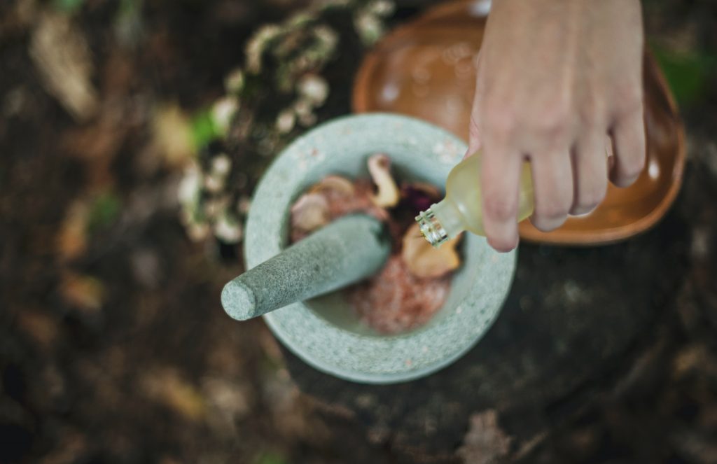 Naturreine Öle gegen trockene Haut